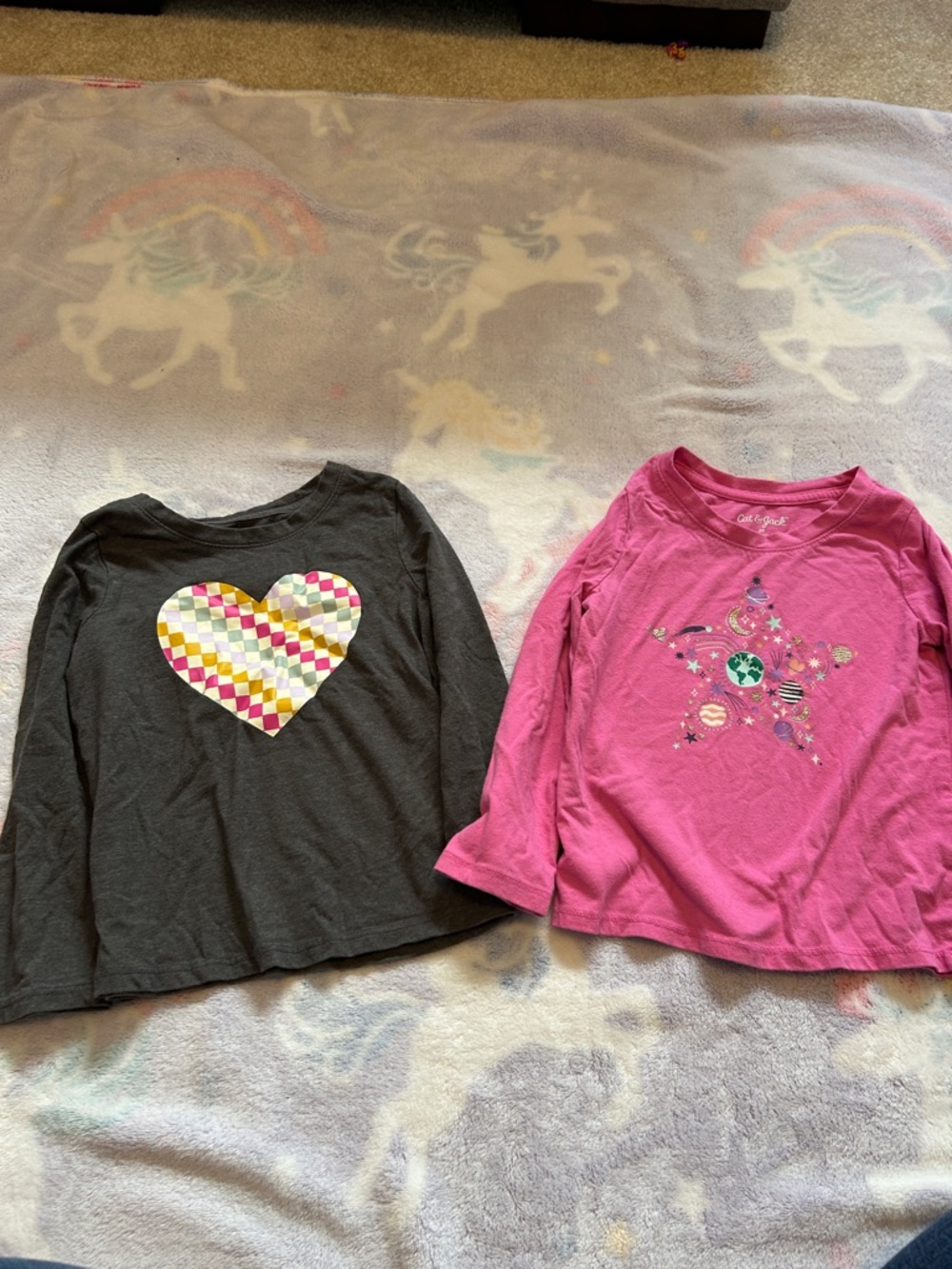 Cat & Jack Pink Star Graphic Long-Sleeve Tee and Gray Heart Graphic Top - Girls